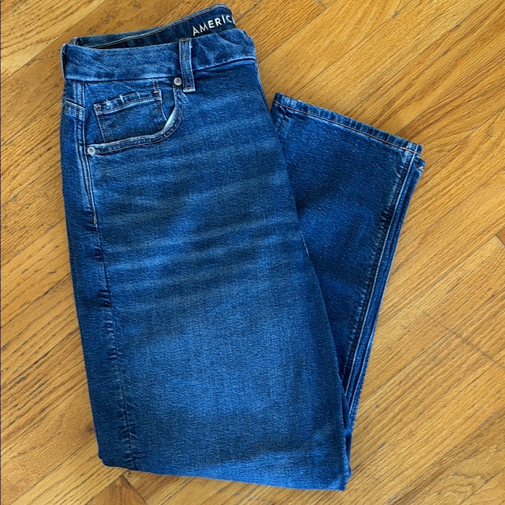American Eagle Curvy Mom Jeans - Classic Blue